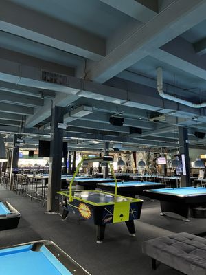 CUE BAR - Updated December 2025 - 242 Photos & 249 Reviews - 45-18 Bell