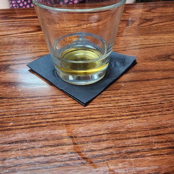 deSha's - Maysville - Woodford Reserve Rye shot - Bars Near Me - Maysville, Kentucky