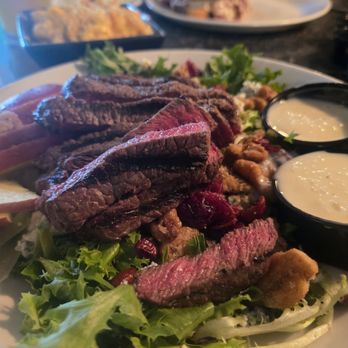 Schaendorf Brewing Company - Autumn salad with steak - Breweries Near Me - Allegan, Michigan Schaendorf Brewing Company - Autumn salad with steak - Breweries Near Me - Allegan, Michigan