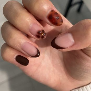 Blossom Studio - Nail Salons Near Me - Garden Grove, California