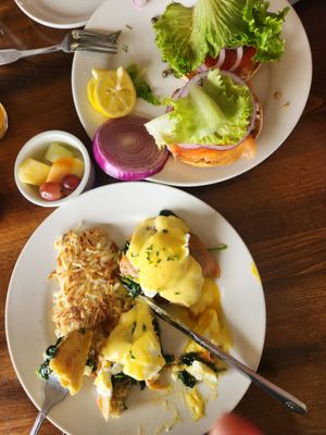 Lighthouse Bar & Grill by null