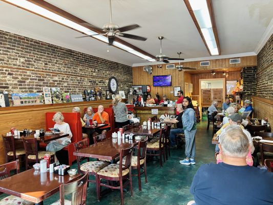 Thomas Cafe by null
