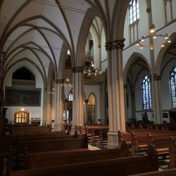Stiftskirche St. Johann und Petrus - ... Einblicke in das Gotteshaus ...