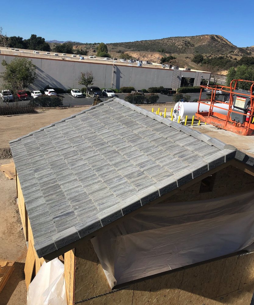 Slide of Guerrero Roofing