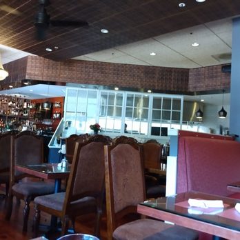 Saffron Indian Restaurant & Bar - Dining area - Indian Near Me - Orinda, California Saffron Indian Restaurant & Bar - Dining area - Indian Near Me - Orinda, California