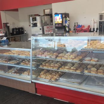 Pat's Donuts & Kreme - Selection - Donuts Near Me - Lima, Ohio