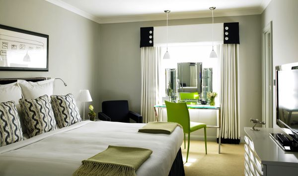 The Goodwood Hotel by null