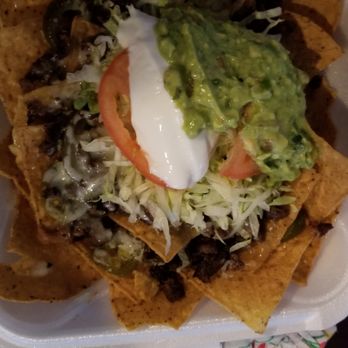 El Chavis Taquizas - Steak nachos - Mexican Near Me - Oak Lawn, Illinois El Chavis Taquizas - Steak nachos - Mexican Near Me - Oak Lawn, Illinois