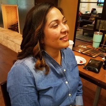Sweet Honey Glow - The beginning of the wedding day makeup application - Eyelash Service Near Me - Liberty Hill, Texas Sweet Honey Glow - The beginning of the wedding day makeup application - Eyelash Service Near Me - Liberty Hill, Texas