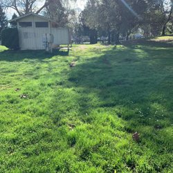 Helen Putnam Park - Small kids play area at entrance to parking lot