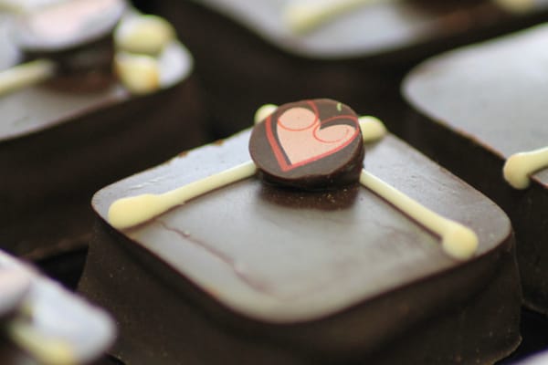 Le Macaron French Pastries by null