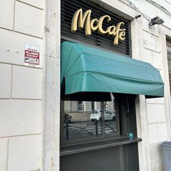 Mcdonald's - Outside restaurant