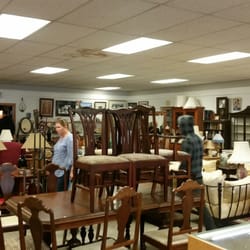 Bellingham Coin Shop & Iron Gate Estates - Tons of furniture!