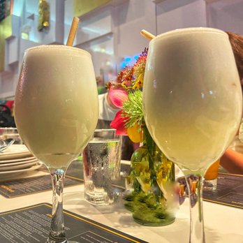 CVI.CHE 105 - Pisco Sour - Seafood Near Me - Miami Beach, Florida