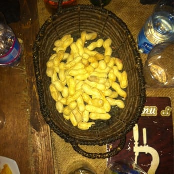 El Barrio - Lounges Near Me - Aversa, CE El Barrio - Lounges Near Me - Aversa, CE