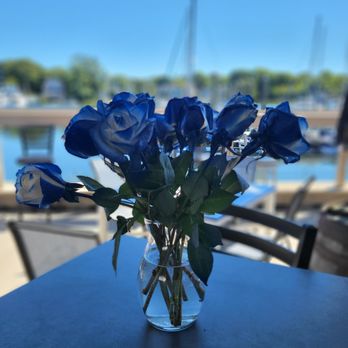 Captains Resto-Bar - Seafood Near Me - Warwick, Rhode Island