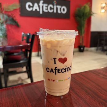 Cafecito - Caramel Latte Large - Cuban Near Me - Chicago, Illinois Cafecito - Caramel Latte Large - Cuban Near Me - Chicago, Illinois