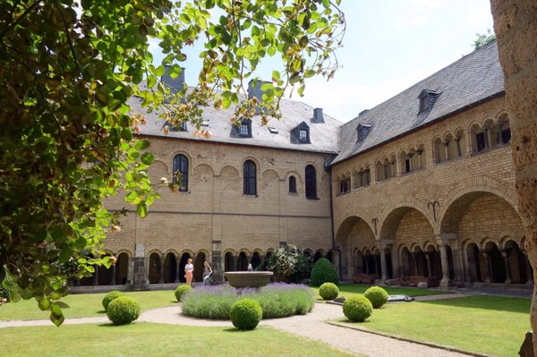 Bonner Münster by null