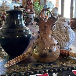 Kilgore American Indian Art - Navajo pottery
