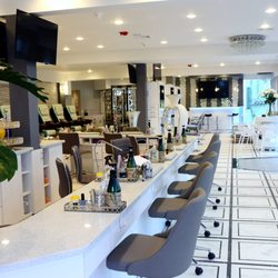 The Arts Beauty Salon & Spa - Manicure Stations