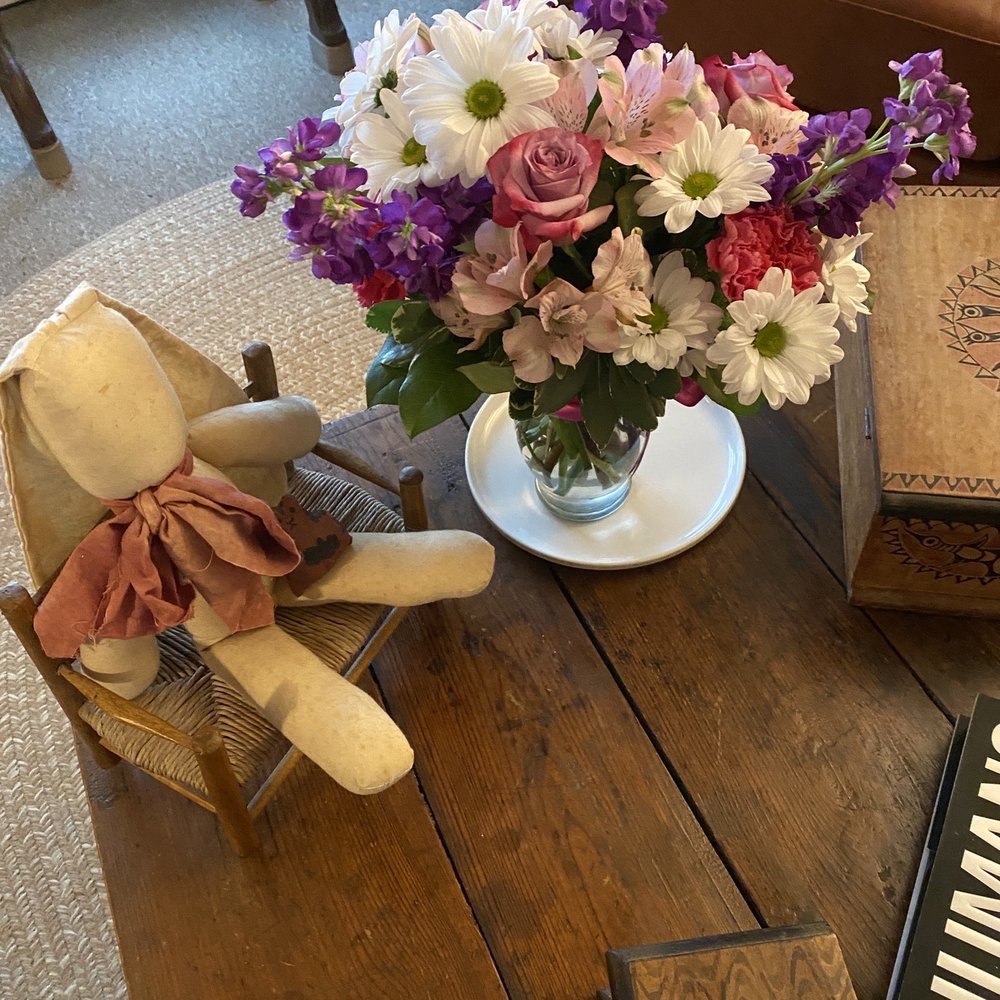 VILLAGE FLOWERS ARRANGEMENT