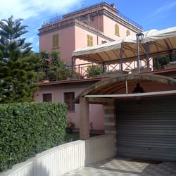 Arco di Travertino