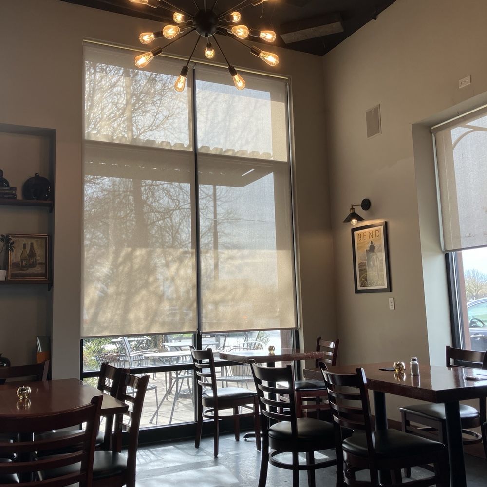 B2 Bar and Grill - Interior - Bars Near Me - Eugene, Oregon