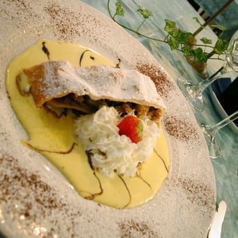 Hotel La Perla - Lo strudel dell'Hotel la Perla di Canazei - Health Retreats Near Me - Canazei, Tennessee