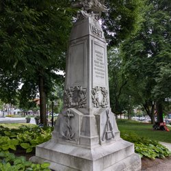 Burlington Civil War Memorial - Burlington Civil War Memorial, City Hall Park, Burlington