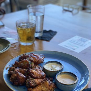 Beach House - Best wings ever - Bars Near Me - Pompano Beach, Florida
