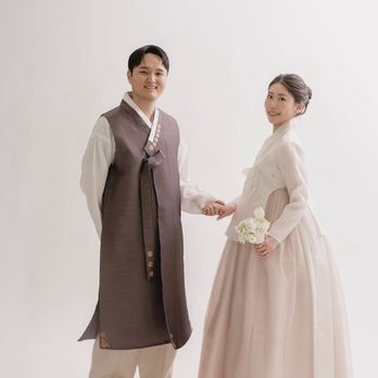 Kuak's Hanbok - Women's Clothing Near Me - Fullerton, California Kuak's Hanbok - Women's Clothing Near Me - Fullerton, California