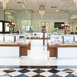 Malak Jewelers - Main entrance view