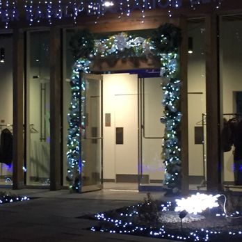 Waterfront Botanical Gardens - Entrance to education center - Botanical Gardens Near Me - Louisville, Kentucky