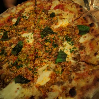 etta - Bucktown - Fire Pie // sausage, giardiniera, chile de arbol - Pizza Near Me - Chicago, Illinois