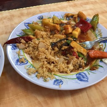 Wu's Kitchen - Couldn't even finish my food That's how nasty the food is - Chinese Near Me - San Antonio, Texas