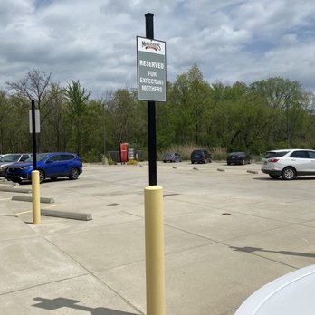 McAlister's Deli - Parking up front for expecting mothers! - Delis Near Me - Mount Vernon, Illinois