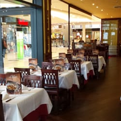 La Tagliatella - Plätze mit Blick ins Einkaufszentrum