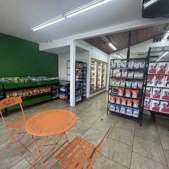 Corner Sandwiches  - Inside - Grocery Near Me - Glendale, California