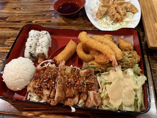 Rock & Roll Sushi by null