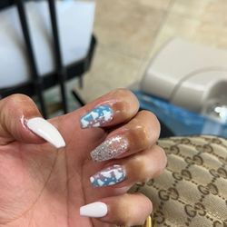 Rose’s Nails