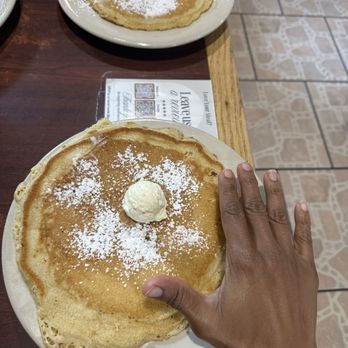 Jurupa's Cafe - Upgraded "small" pancake (I'm not complaining!) very good - Breakfast & Brunch Near Me - Jurupa Valley, California