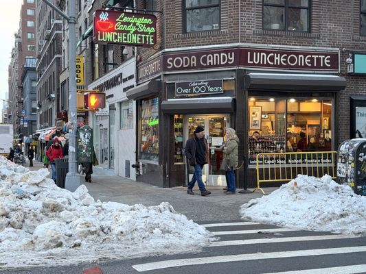 Lexington Candy Shop by null