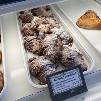 LE PETIT PARIS - Updated January 2026 - 179 Photos & 45 Real