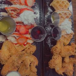 Mighty Wing Shop - CHICKEN & WAFFLE