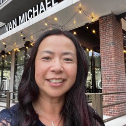 Van Michael Salon - On a cloudy day