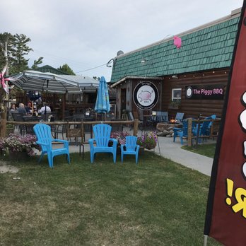 The Piggy - Entrance and patio - Barbeque Near Me - Walker, Minnesota
