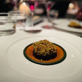 Cookies Cream - Jerusalem artichoke tartare with apple cashew cream, celery caper salsa - Vegetarian Near Me - Berlin, BE Cookies Cream - Jerusalem artichoke tartare with apple cashew cream, celery caper salsa - Vegetarian Near Me - Berlin, BE