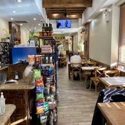 Greek Family Kitchen - Inside