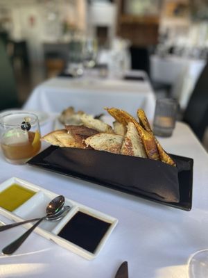 Chez Bacchus by null