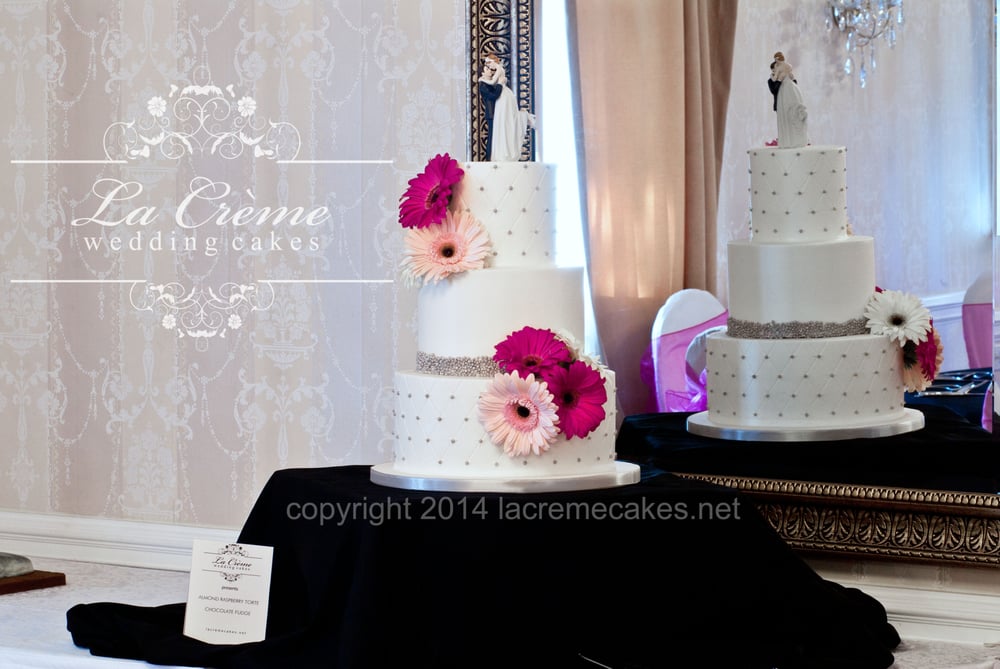 La Crème Wedding Cakes Logo